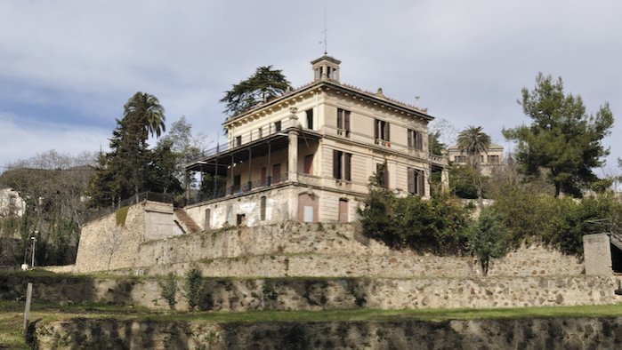 El Ple dóna llum verda a l'ordenació i implantació d'ús hoteler a Cal Duch