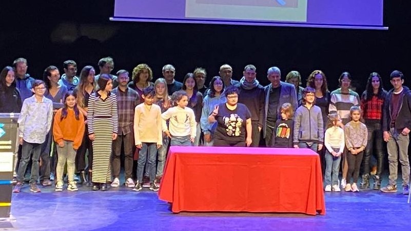 Foto de família de tots els premiats de la Mostra