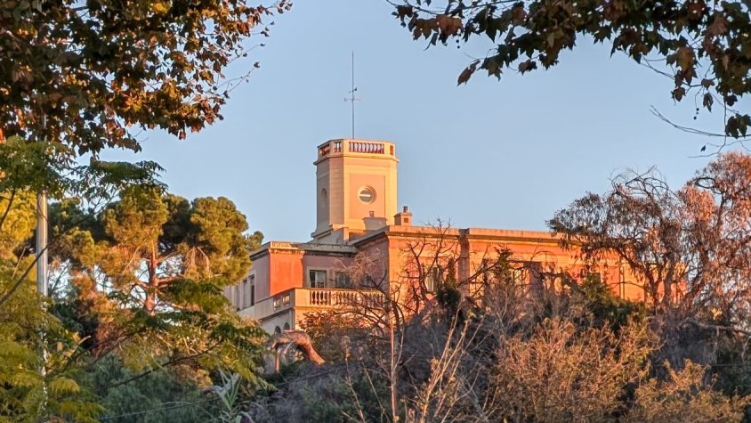 La nova proposta d'Almendro pel sector de la Miralda preveu la construcció de nous edificis a la part sud el torrent de Rials.