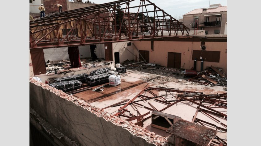 Obres de demolició del Casal