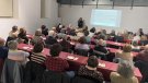 Vi, gastronomia i arquitectura van entrellaçar-se dimarts en una activitat que va omplir Can Manyé