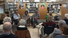 La veu de Maria Oleart ressona a la biblioteca en el dia del llibre