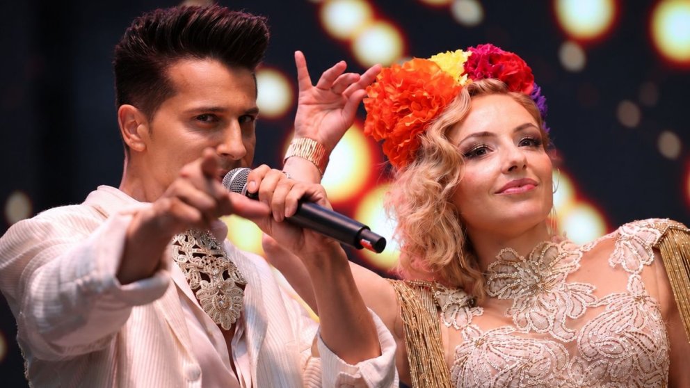 L’alellenca Sílvia Roqueta triomfa al Pride de Sevilla amb la banda Ríos de Gloria